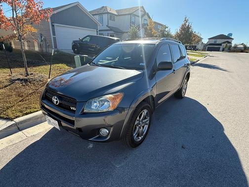 2011 Toyota RAV4 Sport