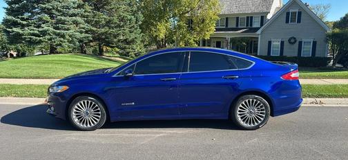 Blue 2014 Ford Fusion Hybrid Titanium