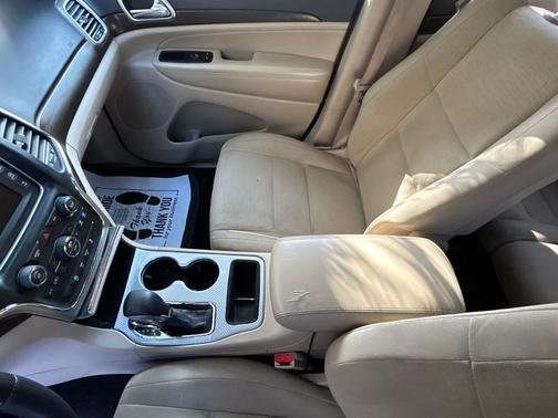 2016 Jeep Grand Cherokee Laredo