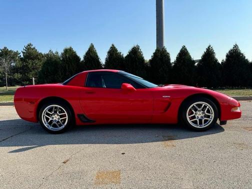 Beige 2004 Chevrolet Corvette Z06