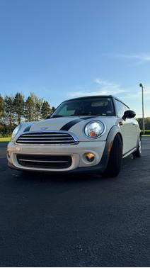 Beige 2014 MINI Clubman Cooper