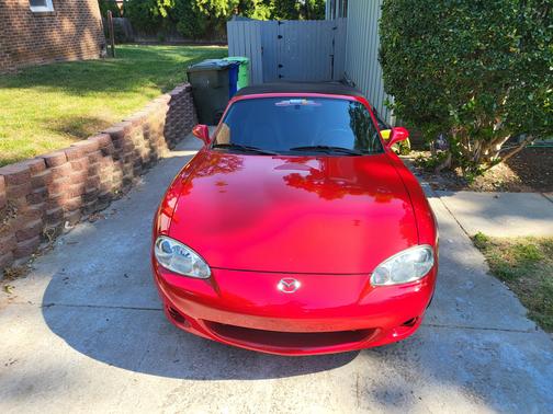 Red 2004 Mazda MX-5 Miata Base