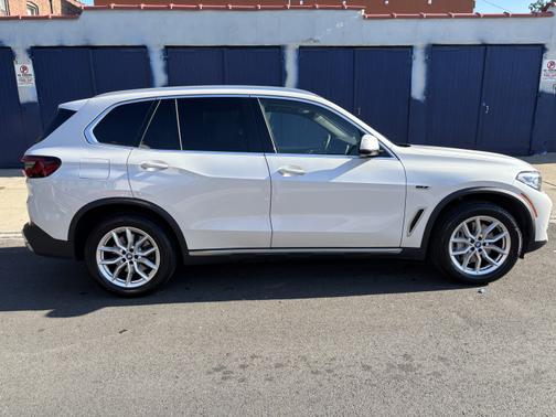 2023 BMW X5 PHEV xDrive45e