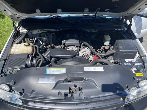 White 2000 Chevrolet Silverado 1500 LS Extended Cab