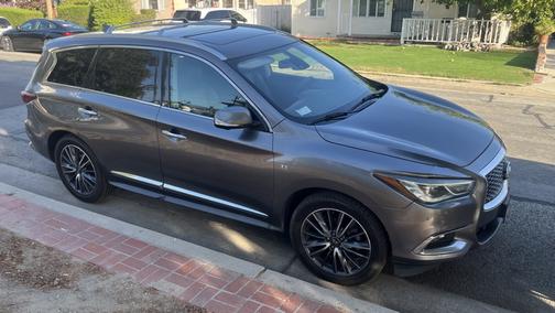 Gray 2019 INFINITI QX60 LUXE