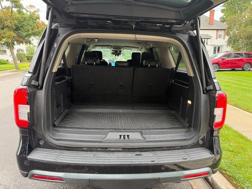 Black 2023 Ford Expedition Max XLT