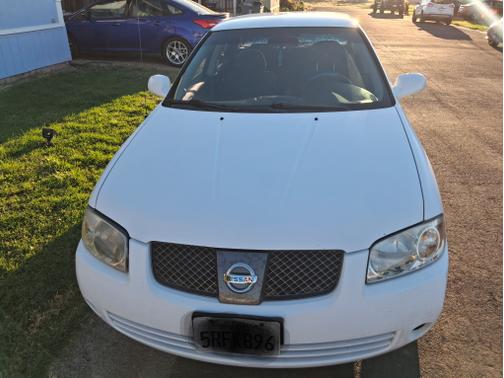 White 2005 Nissan Sentra 1.8 S