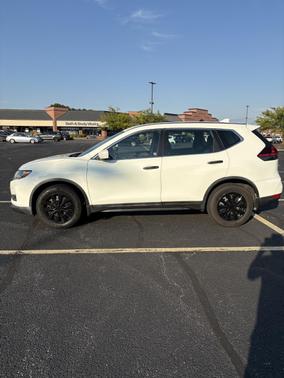 White 2019 Nissan Rogue S