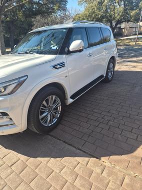 2019 INFINITI QX80 LUXE