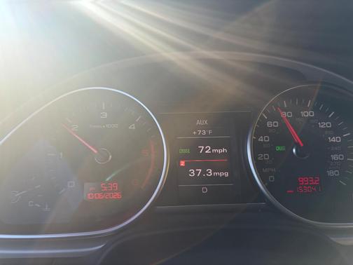 White 2011 Audi Q7 3.0 TDI Premium