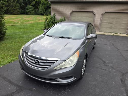 Gray 2011 Hyundai SONATA GLS