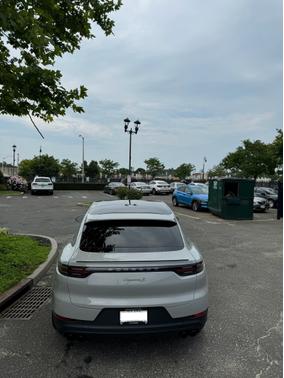 Gray 2022 Porsche Cayenne Cayenne S Platinum Edition