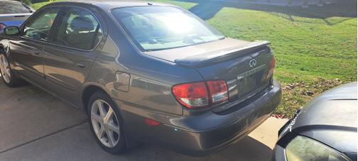 2002 INFINITI I35 Base