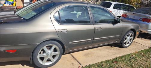 2002 INFINITI I35 Base