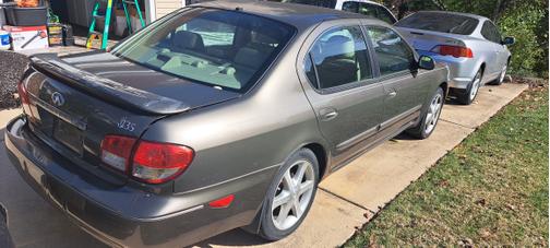2002 INFINITI I35 Base