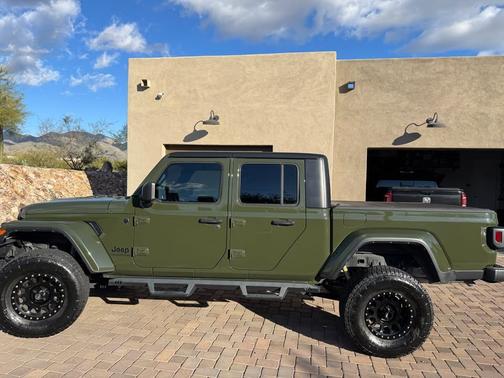 2022 Jeep Gladiator Sport S