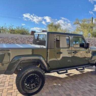 2022 Jeep Gladiator Sport S