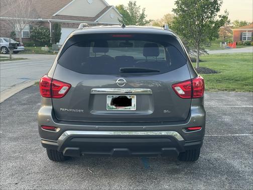 Gray 2017 Nissan Pathfinder SL