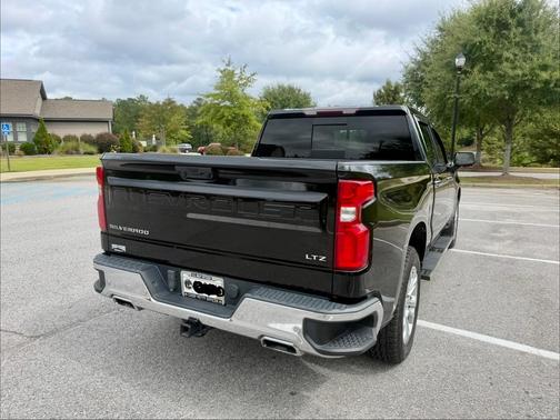 Black 2022 Chevrolet Silverado 1500 LTZ