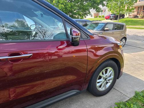 Red 2023 Kia Carnival LX