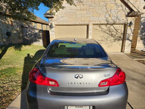 2015 INFINITI Q40 Base