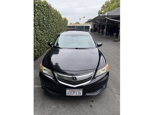 2013 Acura ILX 2.0L w/Premium Package