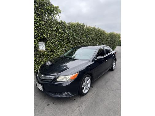 2013 Acura ILX 2.0L w/Premium Package