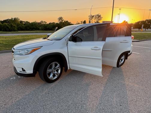 2015 Toyota Highlander Limited Platinum