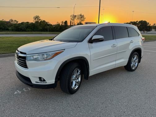 2015 Toyota Highlander Limited Platinum