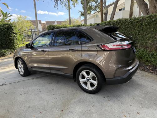2019 Ford Edge SE