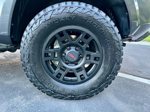 2017 Toyota Tacoma TRD Sport