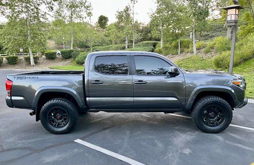 2017 Toyota Tacoma TRD Sport