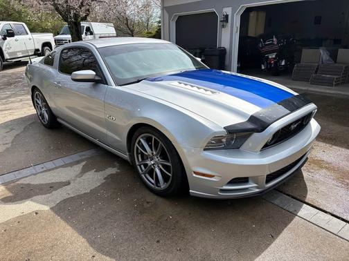 2014 Ford Mustang GT Premium