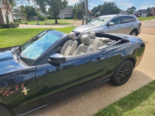 2012 Ford Mustang V6 Premium