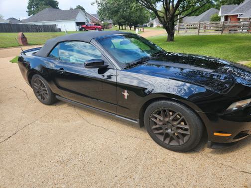 2012 Ford Mustang V6 Premium