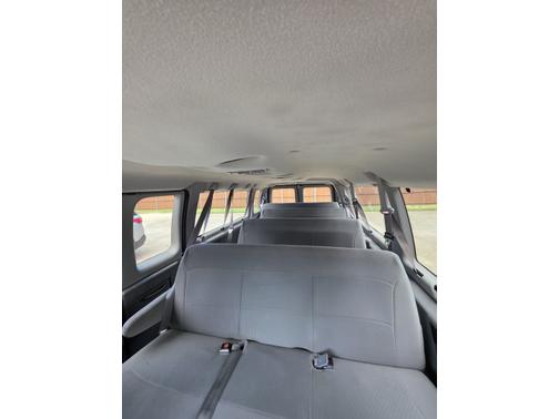 2007 Ford E350 Super Duty XLT Extended Wagon
