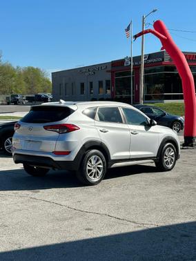 2018 Hyundai TUCSON SEL
