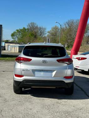 2018 Hyundai TUCSON SEL