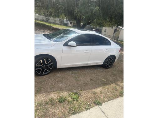 2018 Volvo S60 T5 Dynamic