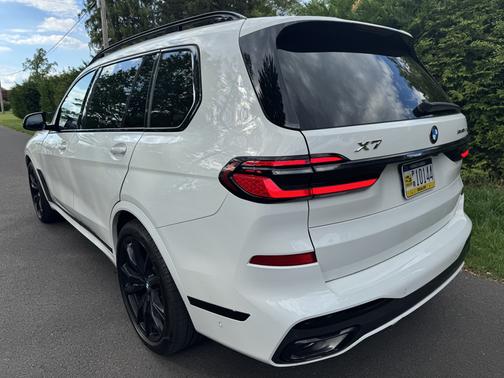 2024 BMW X7 xDrive40i
