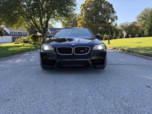 Black 2013 BMW M5 Base