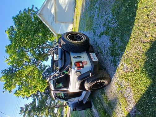 White 2018 Jeep Wrangler Sport S