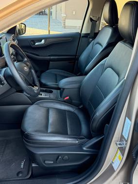 2020 Ford Escape Titanium Hybrid