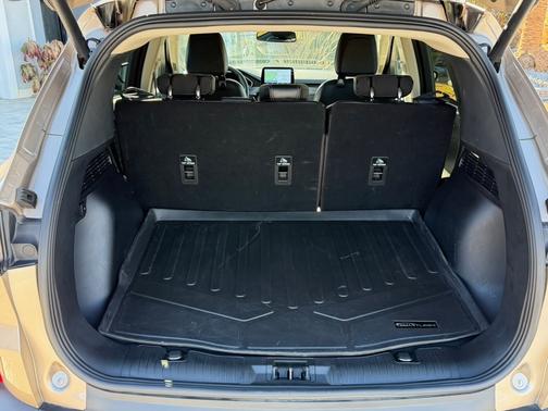 2020 Ford Escape Titanium Hybrid