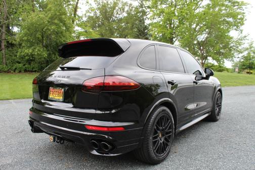 2018 Porsche Cayenne GTS