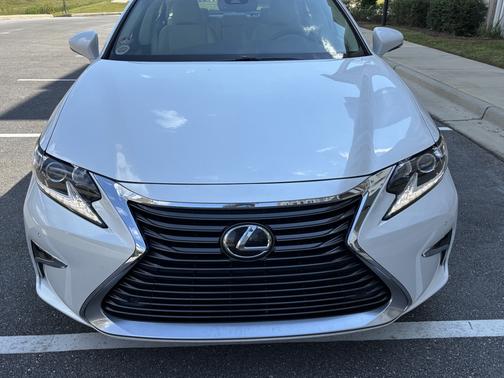 2017 Lexus ES 350 Base