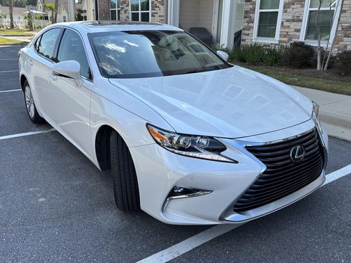 2017 Lexus ES 350 Base