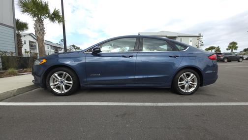 2018 Ford Fusion Hybrid SE
