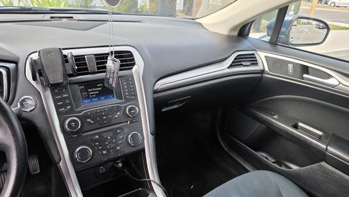 2018 Ford Fusion Hybrid SE