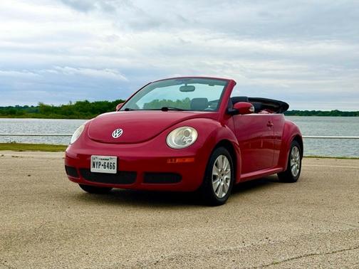 Red 2009 Volkswagen New Beetle S